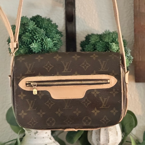 Louis Vuitton authentic 
LV Monogram Vintage Crossbody bag - Picture 4 of 17